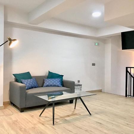 Modern & Spacious Apartment In Plaza De La Merced Málaga Esterno foto