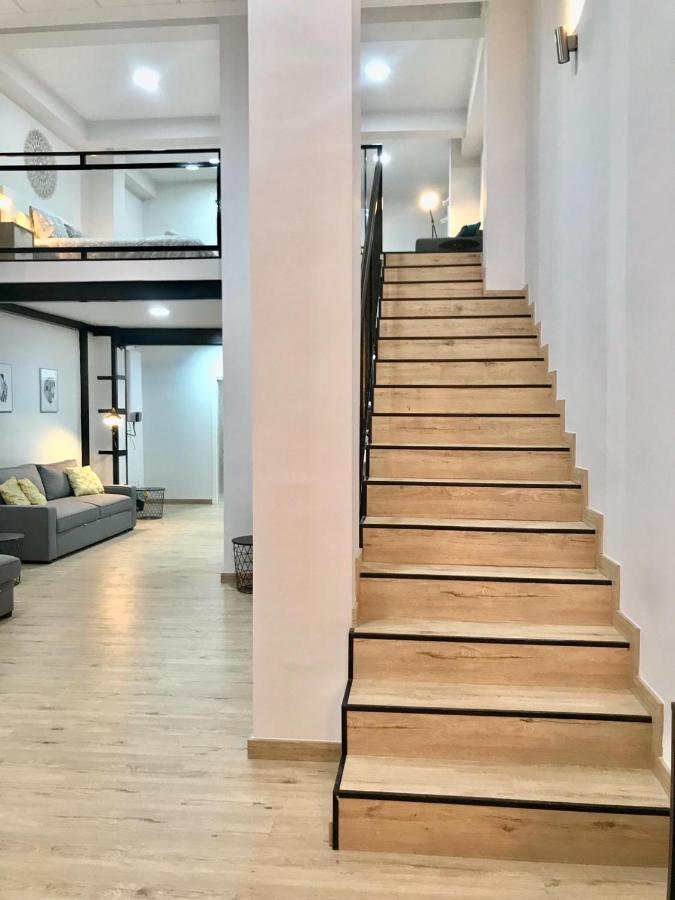 Modern & Spacious Apartment In Plaza De La Merced Málaga Esterno foto